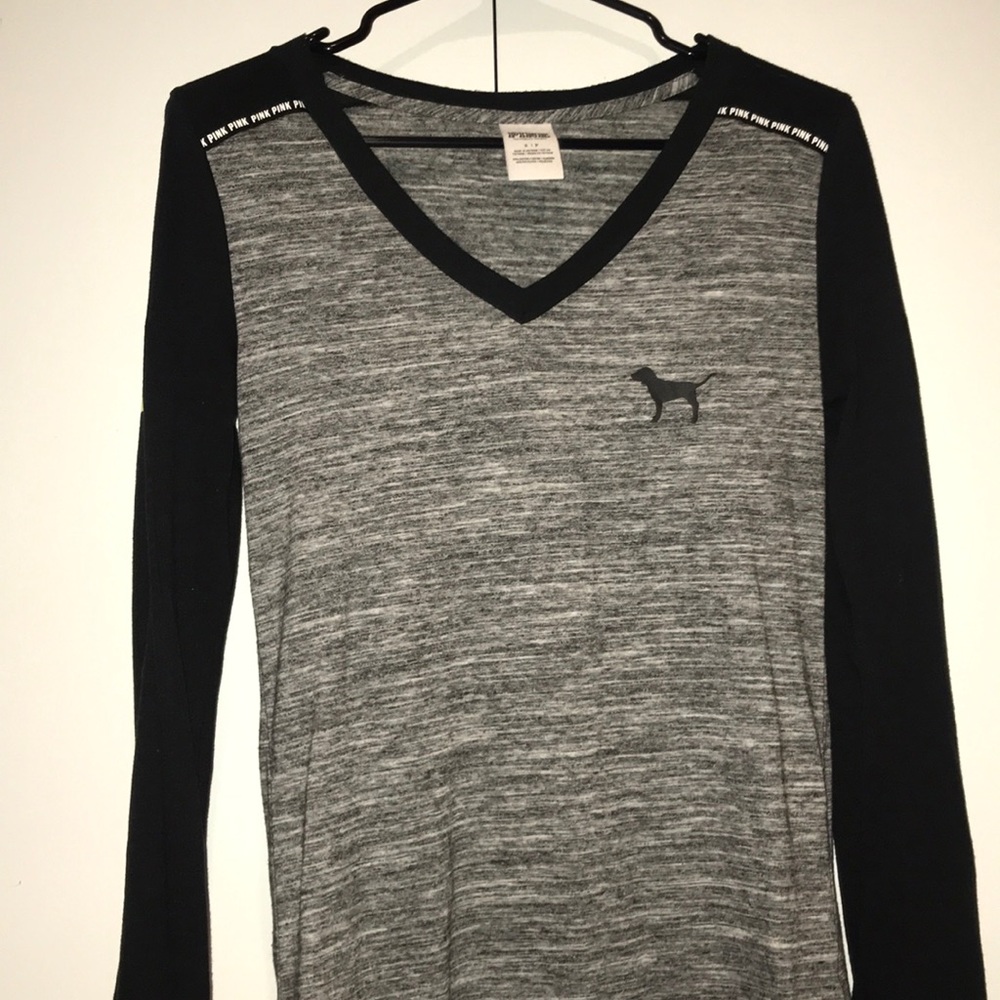 PINK Victoria Secret Long Sleeve Tee !